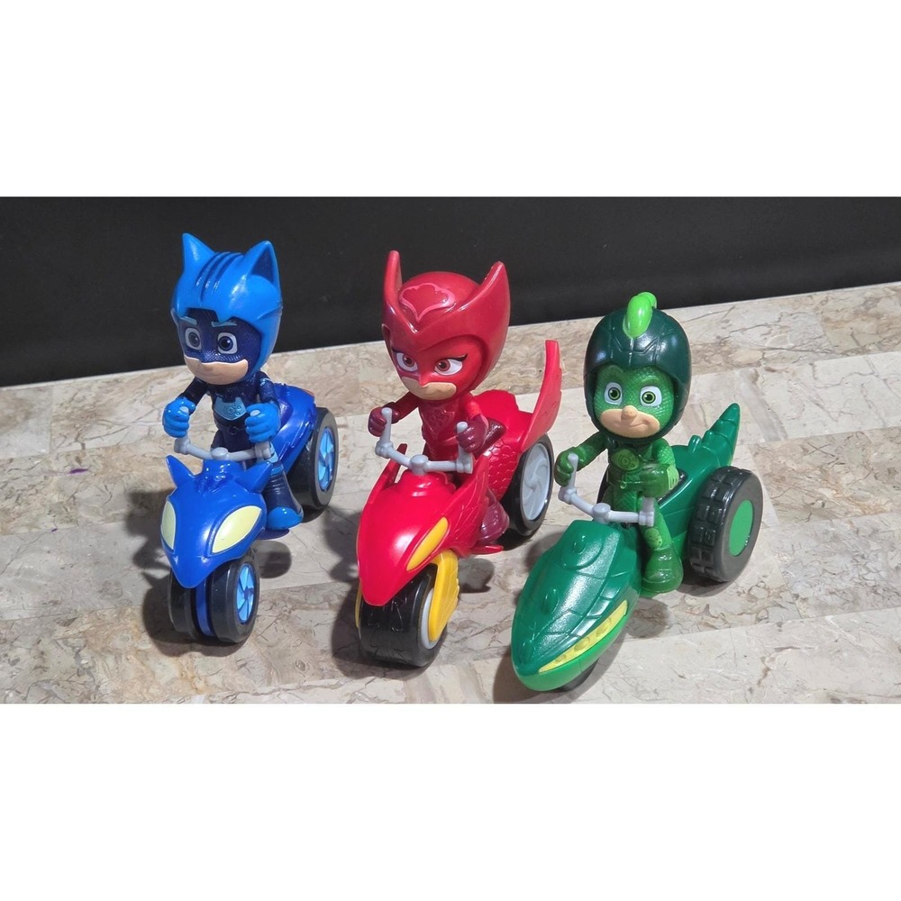 PJ Masks Catboy Owlette Gekko Action Figures and Motorcycles Toy Set of 3